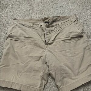 American Eagle next level flex. Size: 38 Color: Khaki